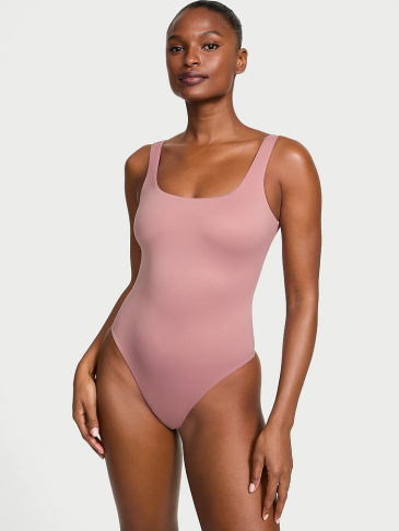 Body By Victoria'S Secret S Feathersoft™ Innovation Tielko So Štvorcovým Výstrihom