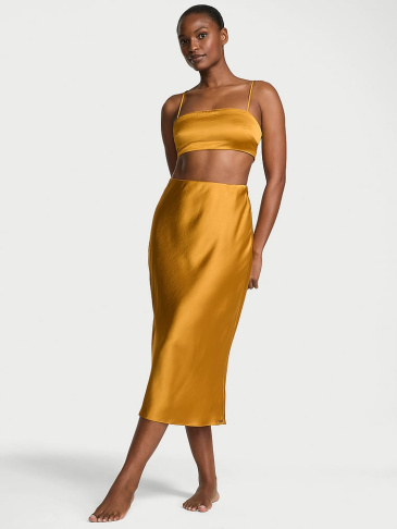 Set z Luxusného Saténu: Crop Bandeau Top a Spodnička