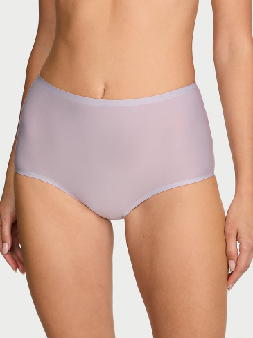 Stredne vysoké nohavičky Body by Victoria Flex moderného strihu.