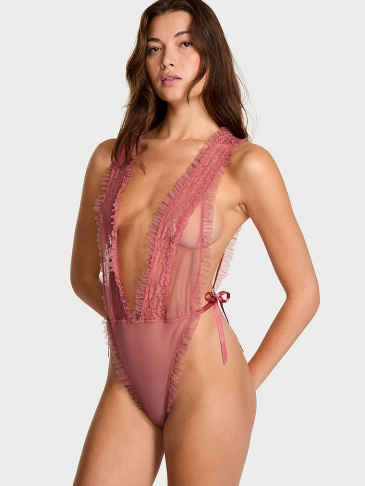 Čipkované priehľadné body s vysokým vykrojením Dare To Dream.
