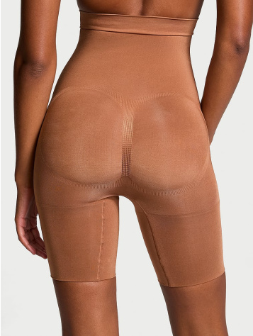 Modelujúce šortky Seamlessshaping™ od Victoria, do polovice stehien