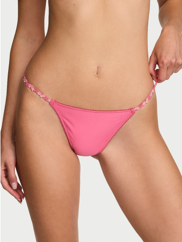 Sweet Melody Straps – čipkované tangá s remienkami